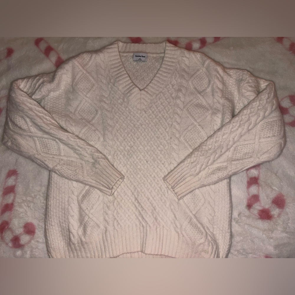 Aritzia Cream Cable Knit Sweater